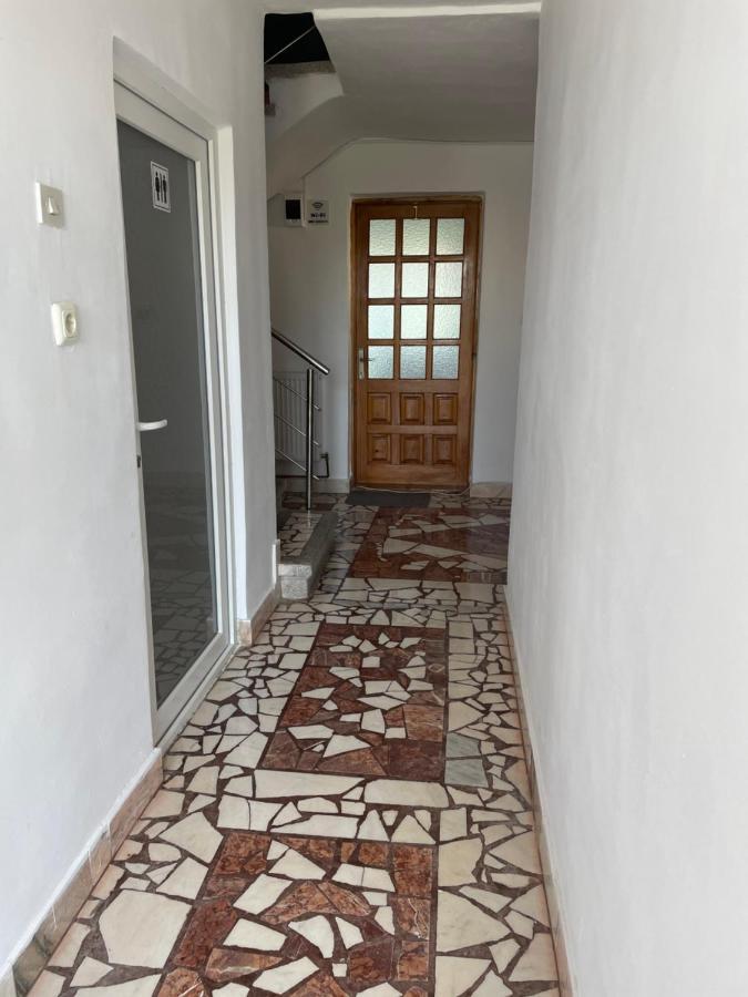 Cazare Vila Maria Apartment คูร์ตา เด อาร์เจช ภายนอก รูปภาพ